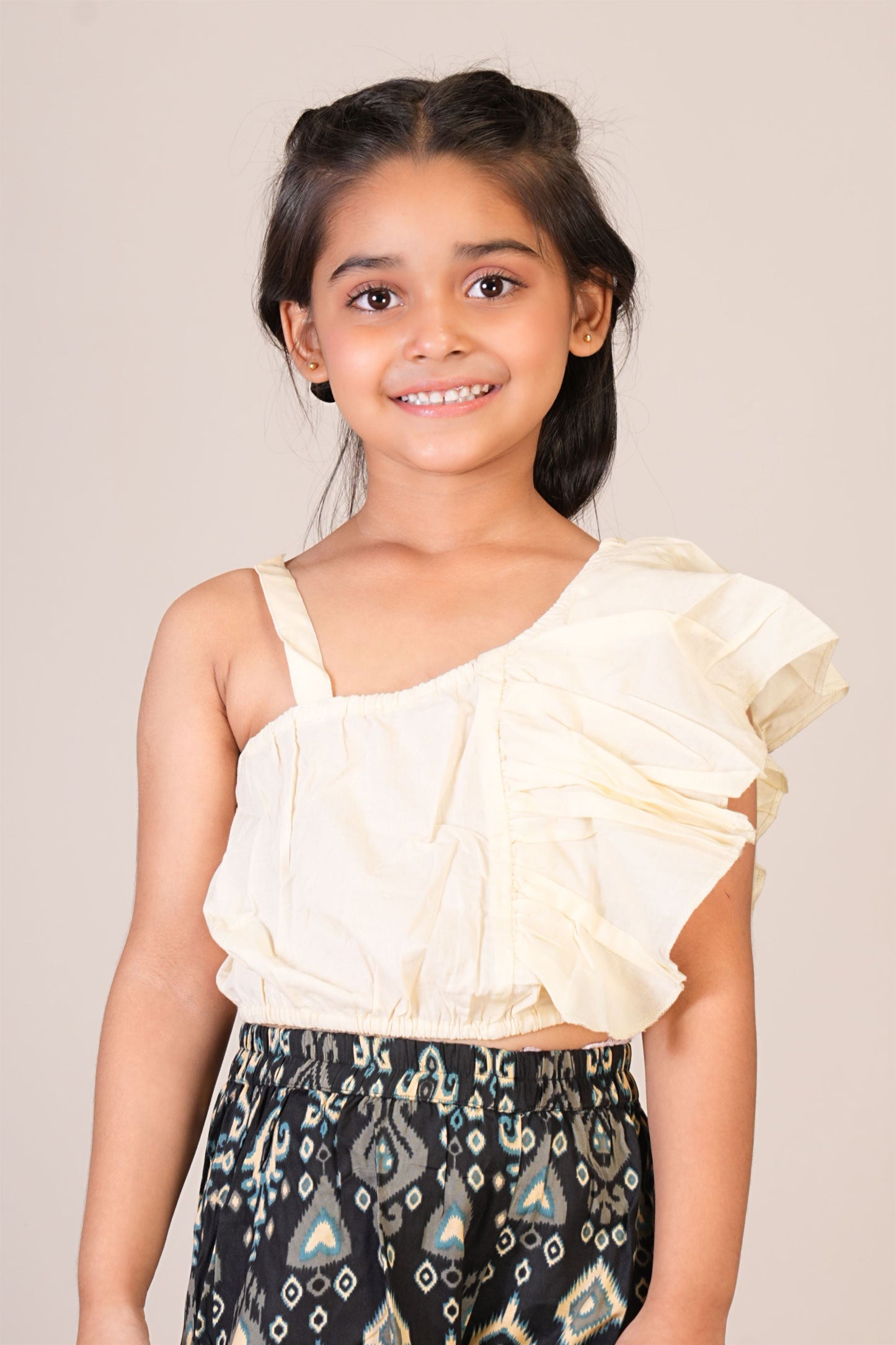 Anuttara Off White Pure Cotton Straight Crop Top & Short Pant_FJG1071